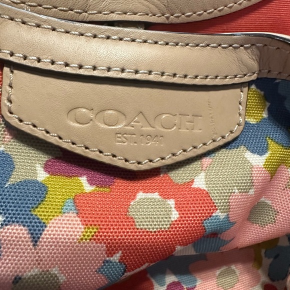 Authentic COACH Handbag and matching wallet - EUC! - Picture 7 of 11